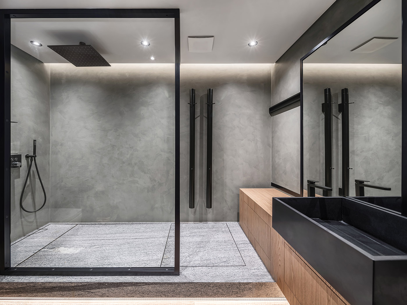 Freestanding tub by window